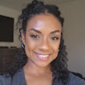 Meet your Posher, Nina